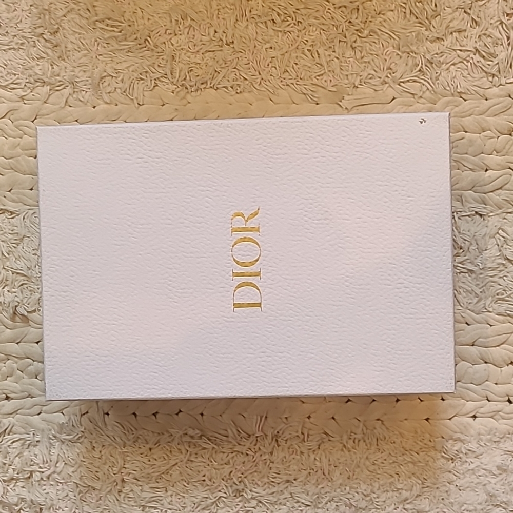 Dior shoe box